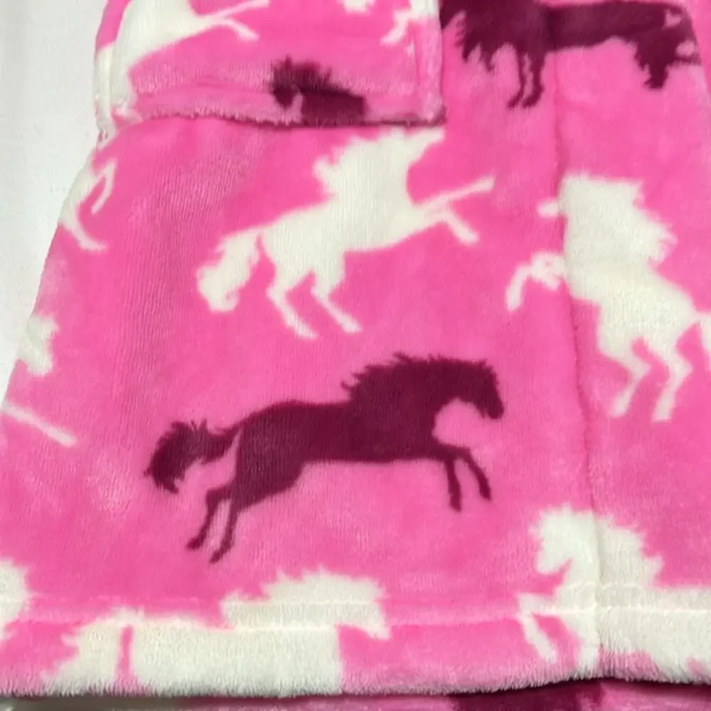 Hatley 4/5 hooded thick pink robe horse print white burgundy pockets euc